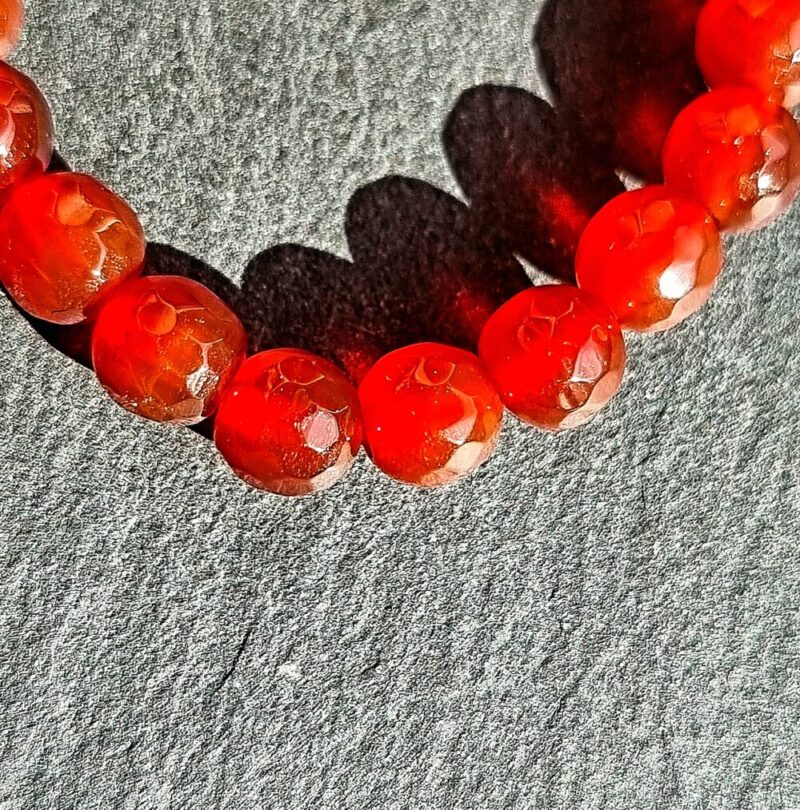 Orangefarbenes Karneol Armband mit Facettenschliff Brillant