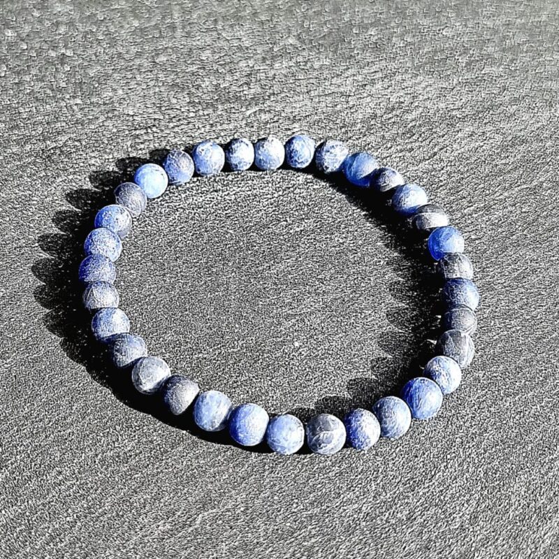 Bracciale in sodalite opaca