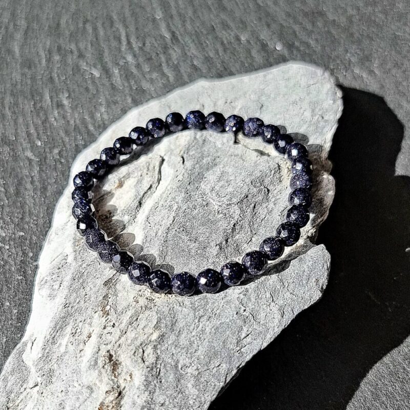 Bracelet Rivière d'Or Bleue facettée Brillante