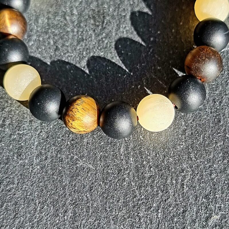 Tiger's eye bracelet with Calcite and Onyx matte