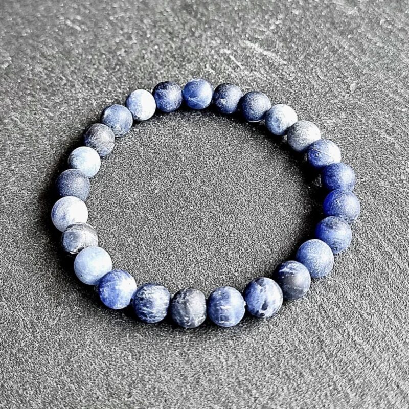 Bracciale in sodalite opaca