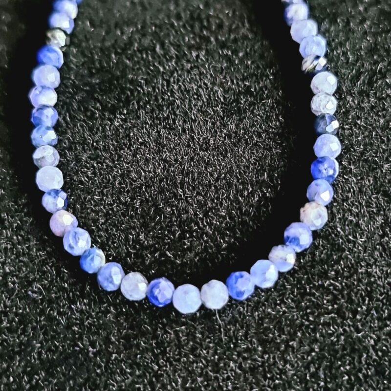 Collana in sodalite con chiusura 925