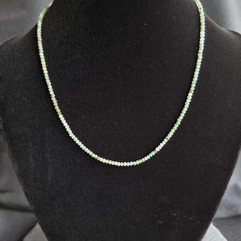 Emerald necklace with 925 clasp